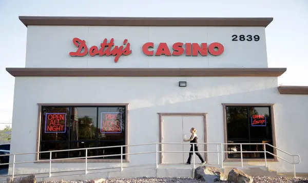 Dotty's Casino Tropical